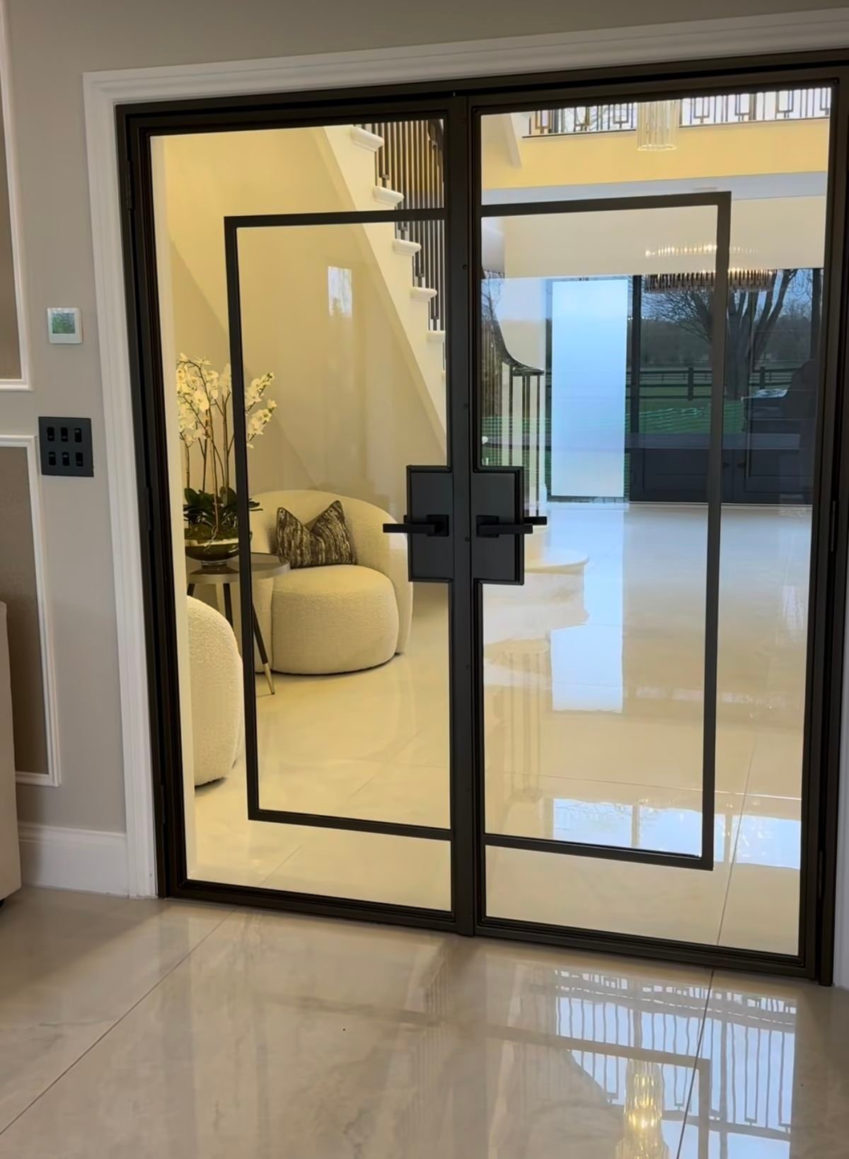 تصميم أبواب بلمسة عصرية للسكريت