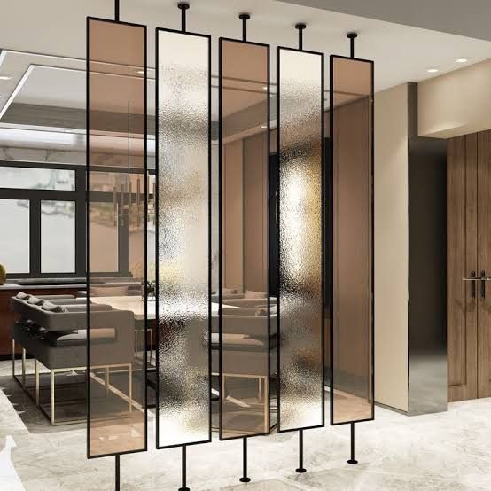 مقاول سكريت الخبر متخصص في تركيب الزجاج للمنازل والشركات